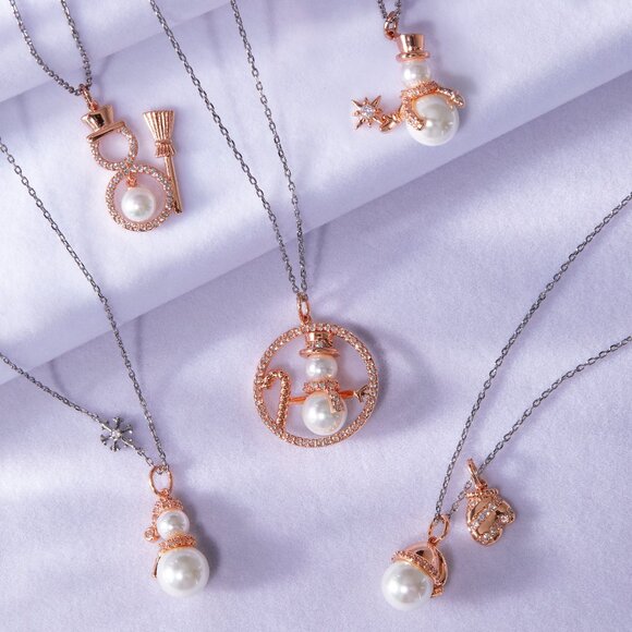 Snowman Pearl Necklace - Charmed Aroma 2021 Christmas Holiday Collection Frosty - Picture 4 of 5